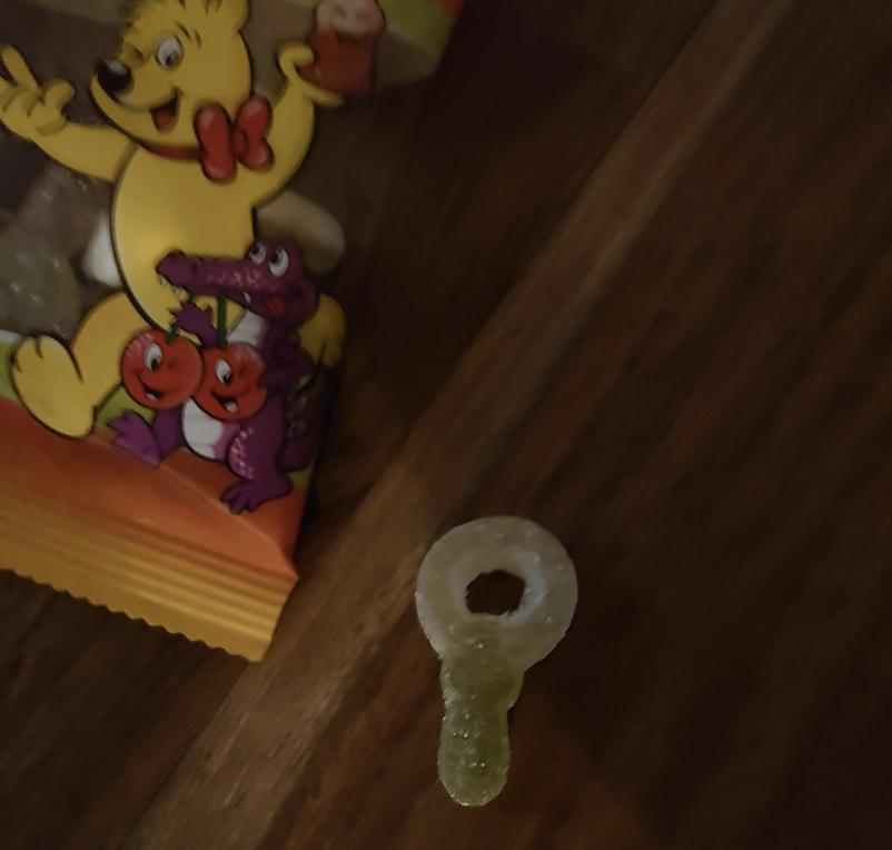 Picture of Haribo sour key candy